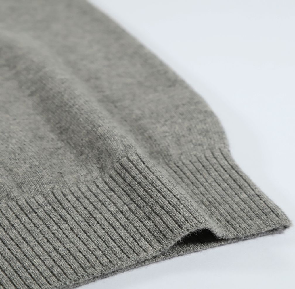 GIM / MONGOLIAN CASHMERE Crew Neck Knit 【ライトグレー】